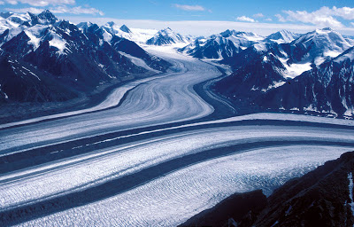 Dataran es non kutub terbesar di  Kanada