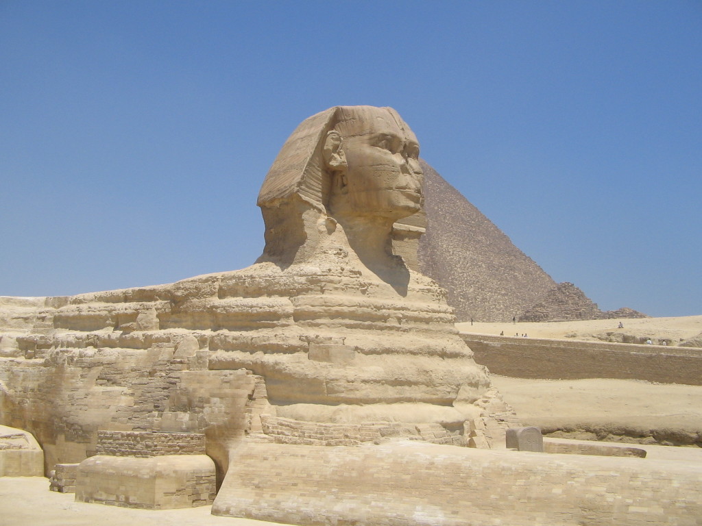 Mengapa Sphinx di Mesir Menghadap Ke Arah Barat Daya?