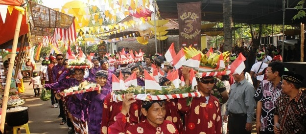 Tumpleg Bleg Agawe Santoso - Budaya Lokal di Yogyakarta